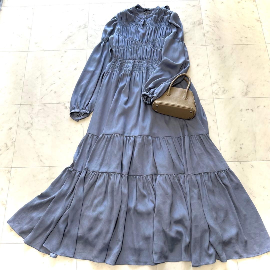 ワンピース herlipto Back Ribbon Tiered Satin Dress