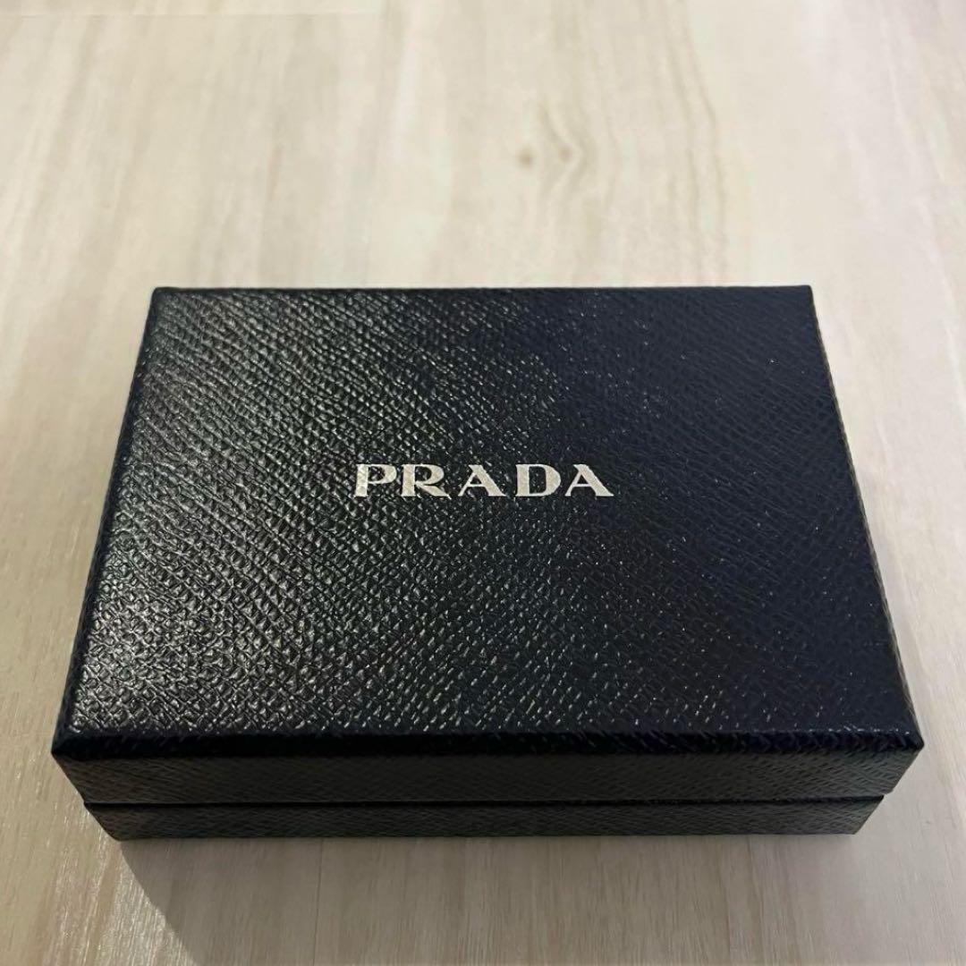 n*7様 PRADA ネイビー レザー キーケース　プラダ