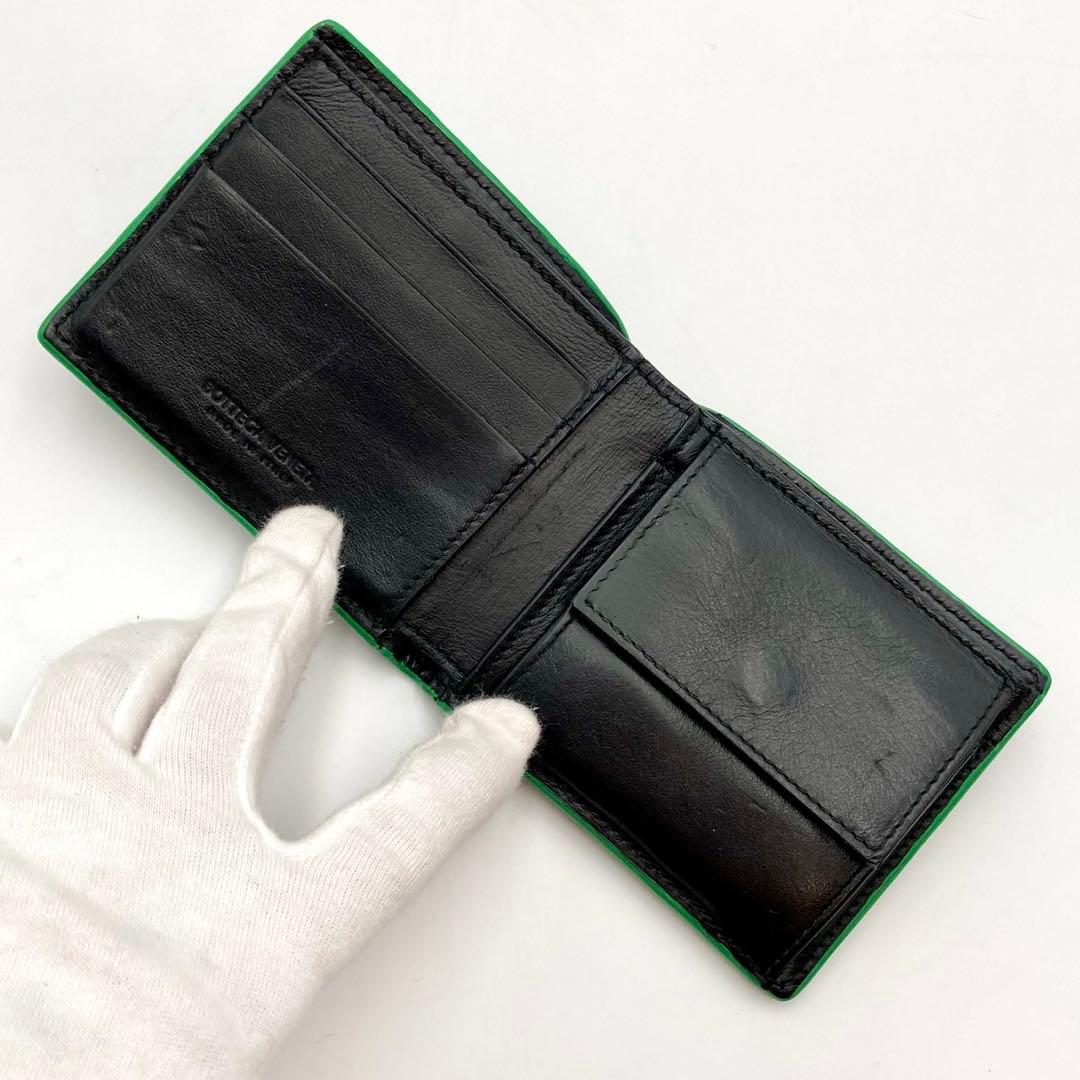 廃人✨ボッテガヴェネタ カセット 二つ折り財布 レザー 黒×緑 小銭入れ有