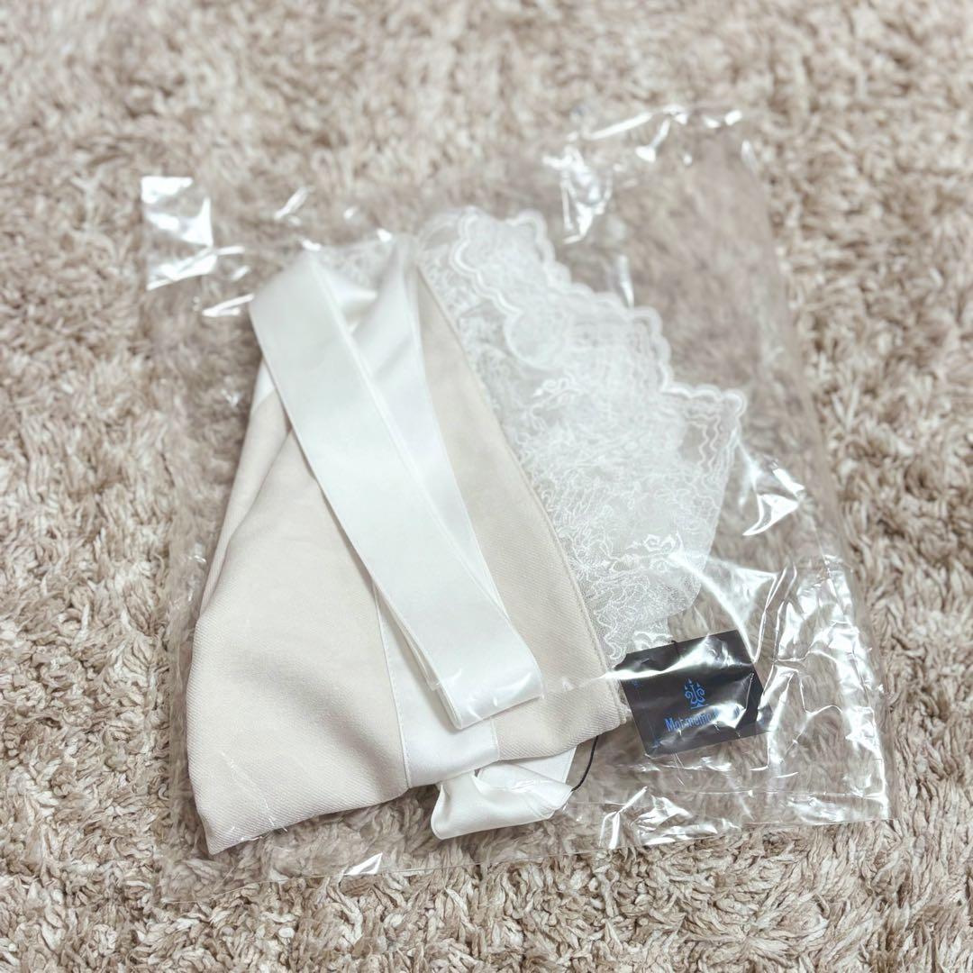 Moi-même-Moitié 燭台エンブレムボンネット