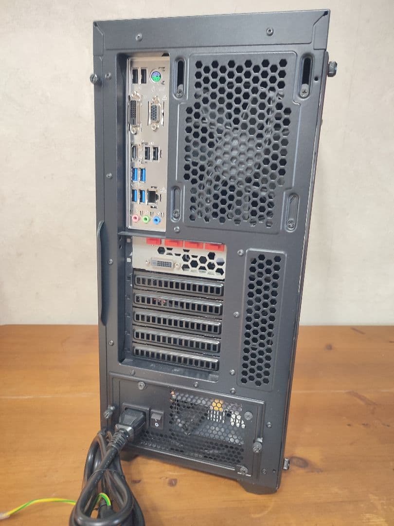 Ryzen 5 2600搭載自作PC＋モニター　メモリ32GB