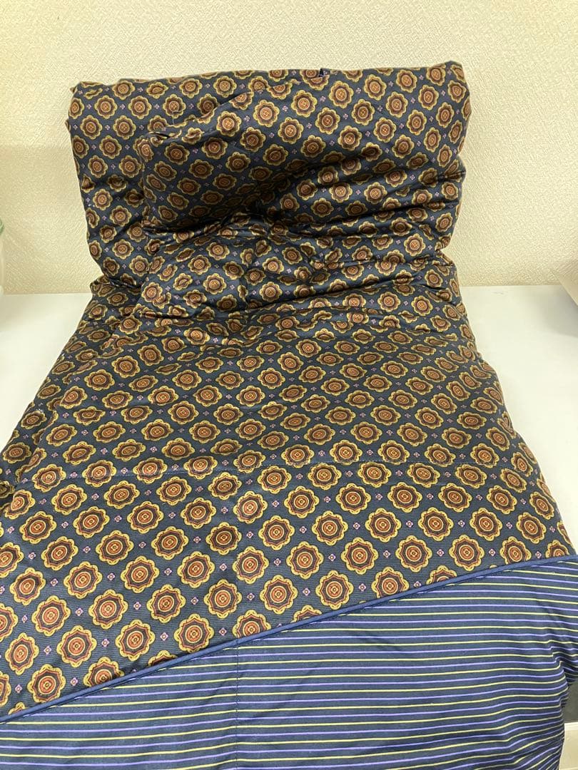 Burberrys 羽毛掛け布団　ダウンケット 150x200cm