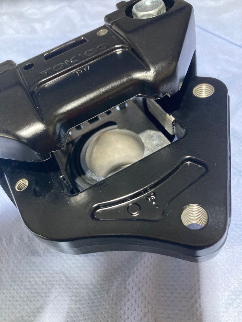 CB400T CB250T フロントブレーキキャリーパー