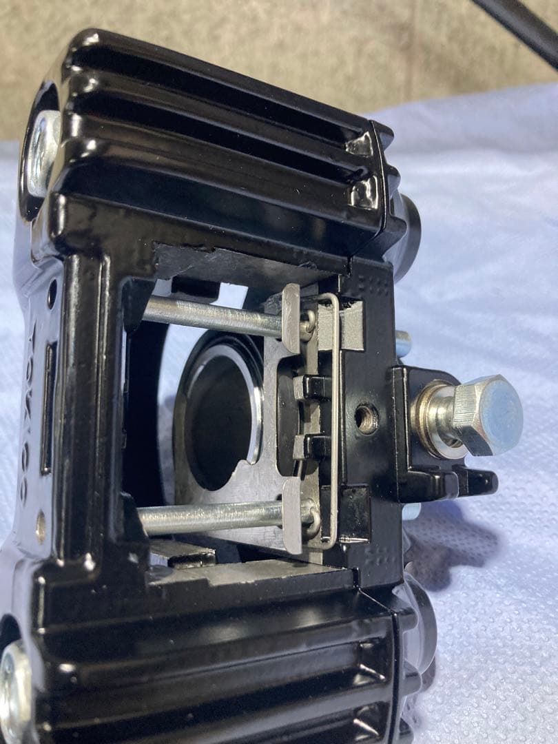 CB400T CB250T フロントブレーキキャリーパー