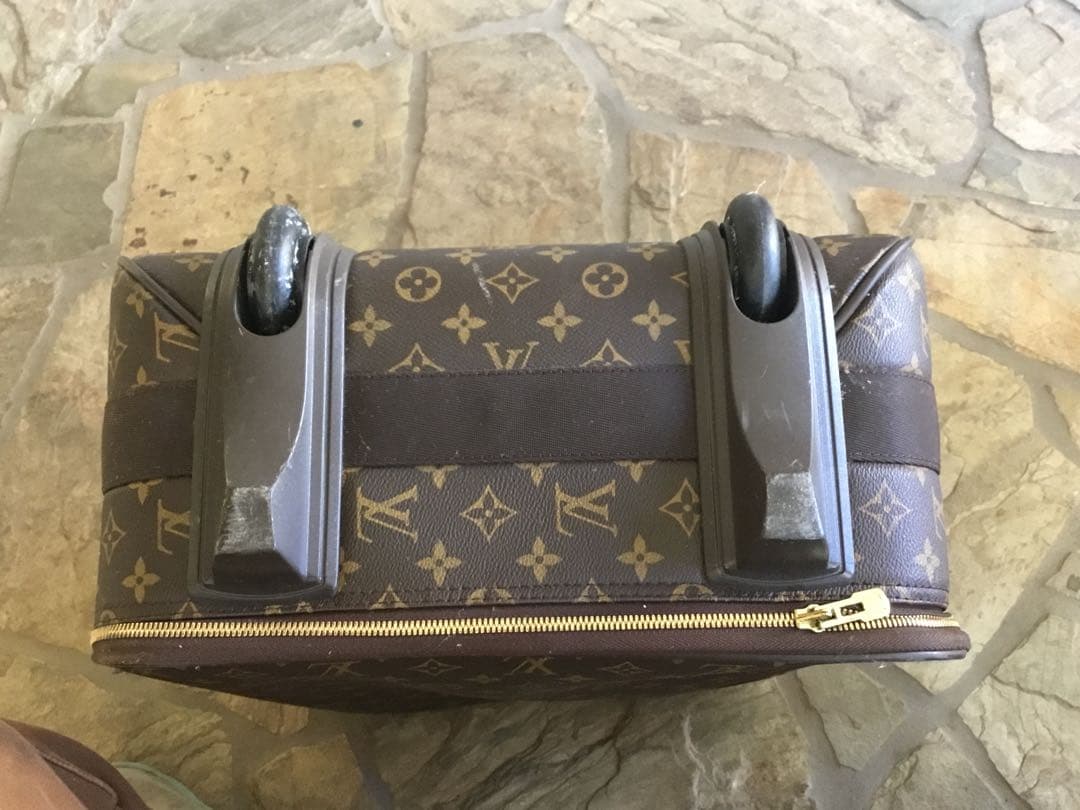 LOUIS VUITTON ペガス