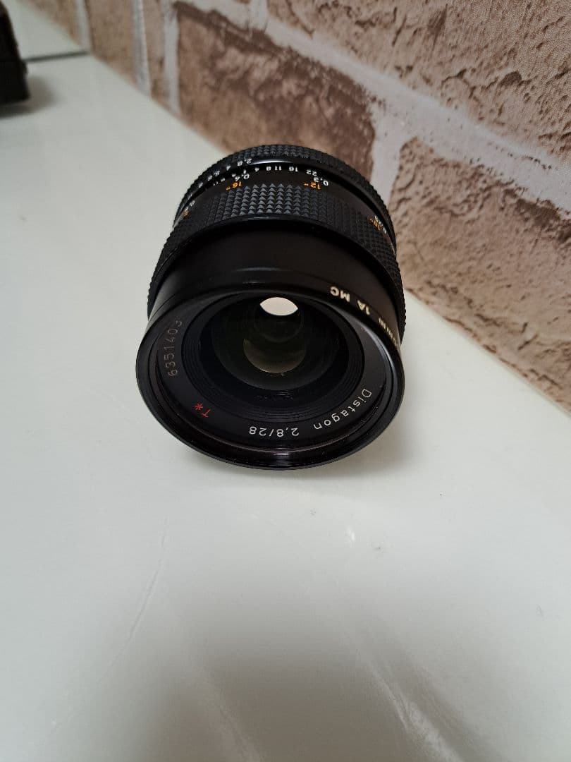 Carl Zeiss Distagon 28/2.8 レンズ