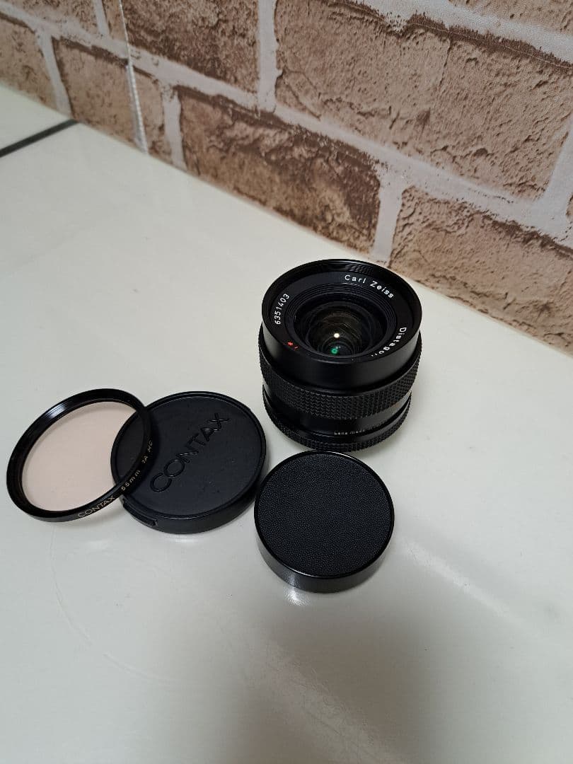 Carl Zeiss Distagon 28/2.8 レンズ