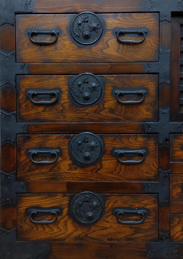 木製 前欅(ケヤキ) 鶴亀彫刻 装飾金具 車箪笥 整理収納家具 民芸家具 和家具