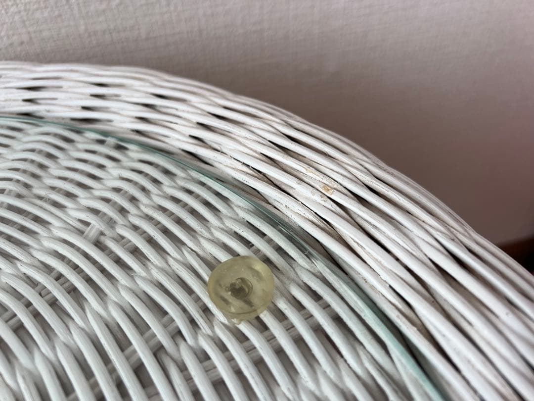 ハワイラブ　ホワイトラタン ガラス天板 ローテーブル