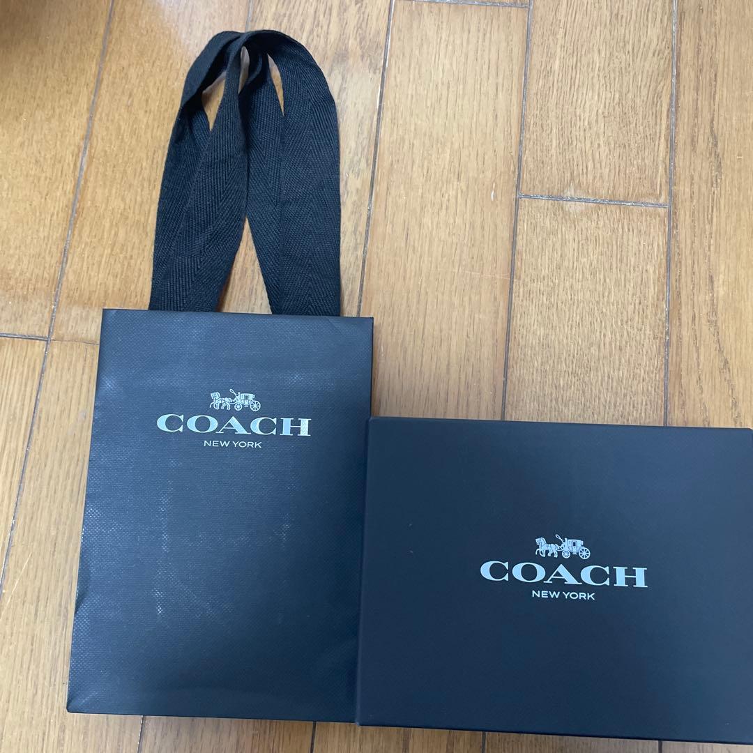 [美品]COACH 花柄レザーキーケース