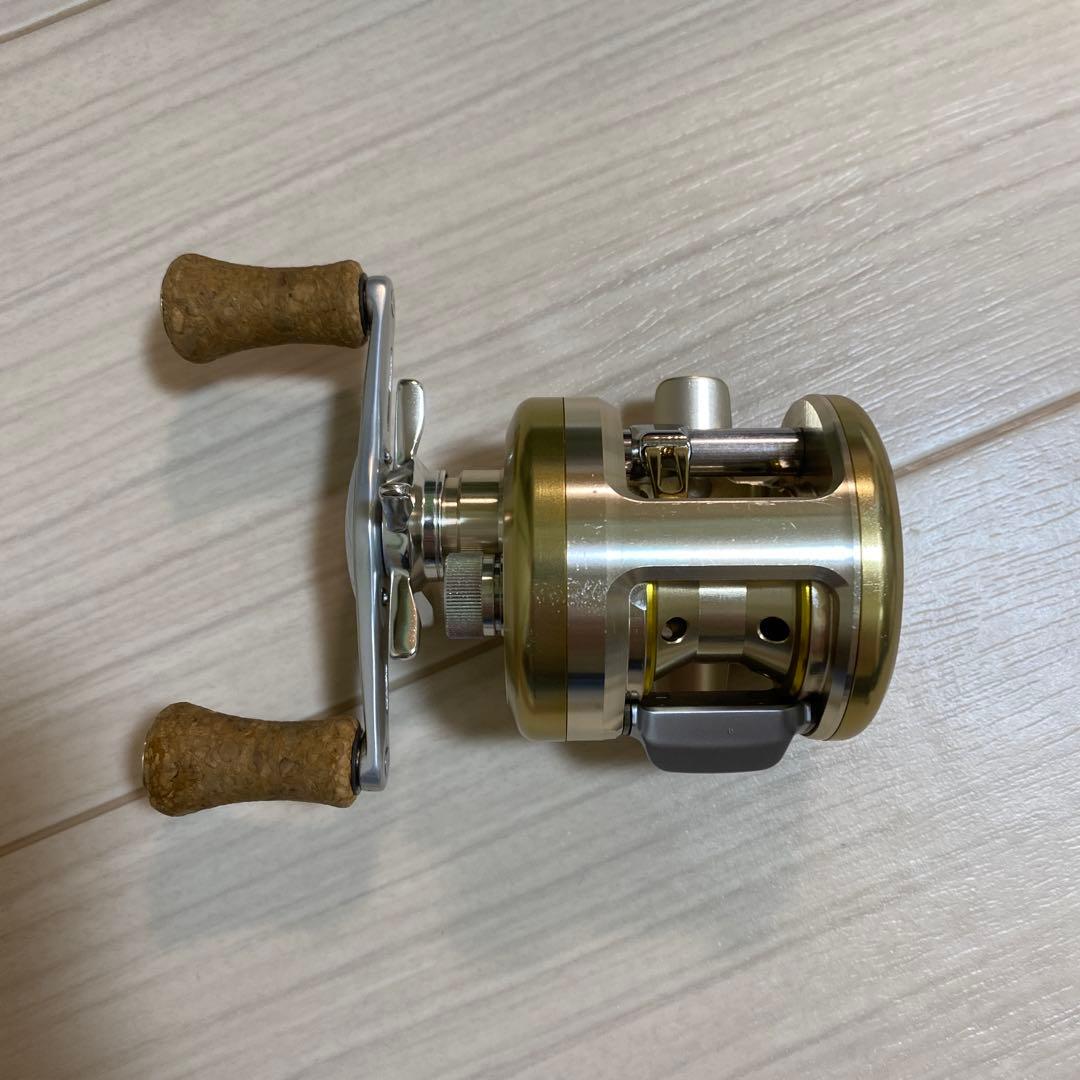 Daiwa ダイワ ベイトリール ミリオネア CV-Z 105L