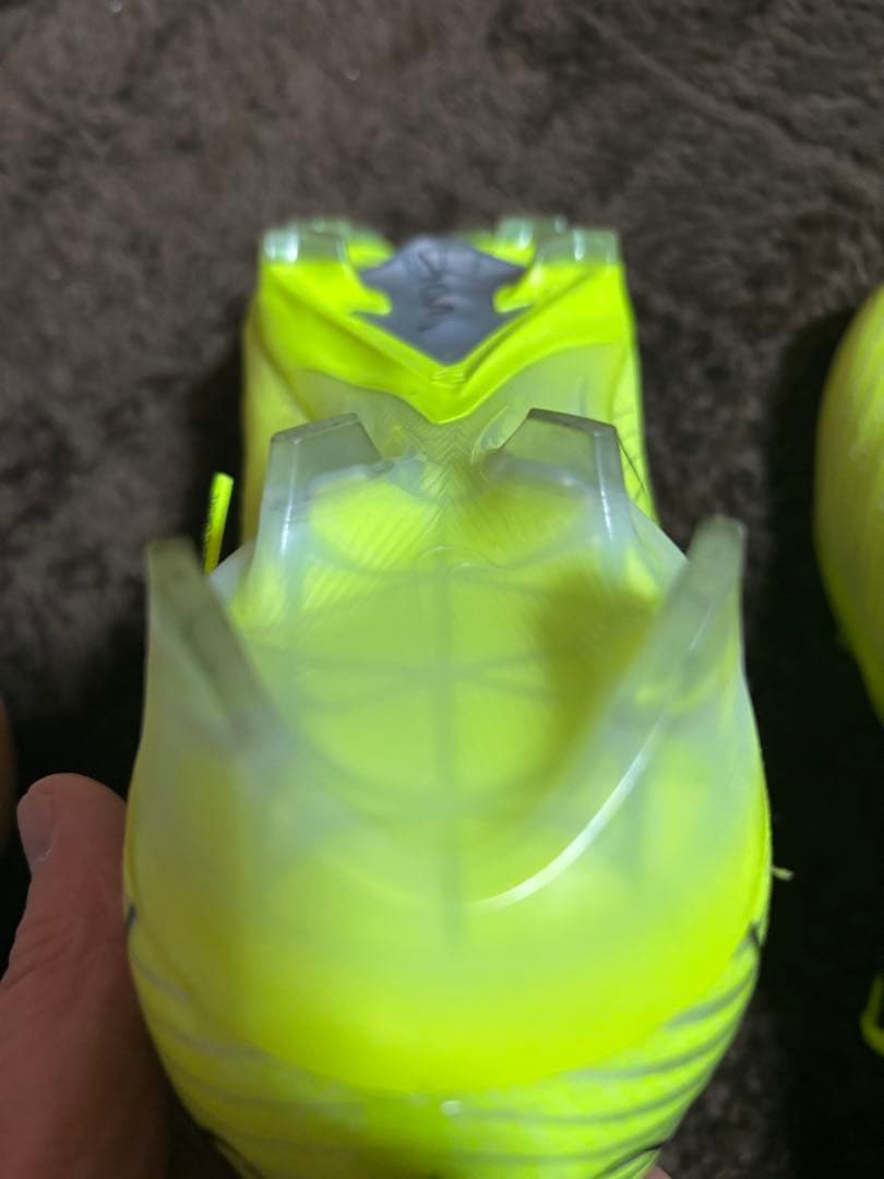 Nike Zoom サッカーシューズ ネオンイエロー　２回使用　人工芝