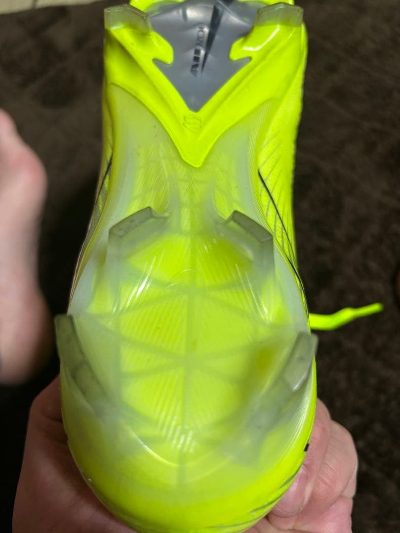 Nike Zoom サッカーシューズ ネオンイエロー　２回使用　人工芝