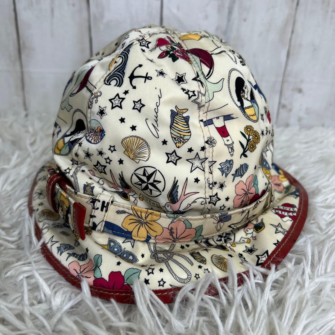 希少　GUCCI バケットハット　プリント　ビーチ　総柄　ホワイト　レッド　帽子