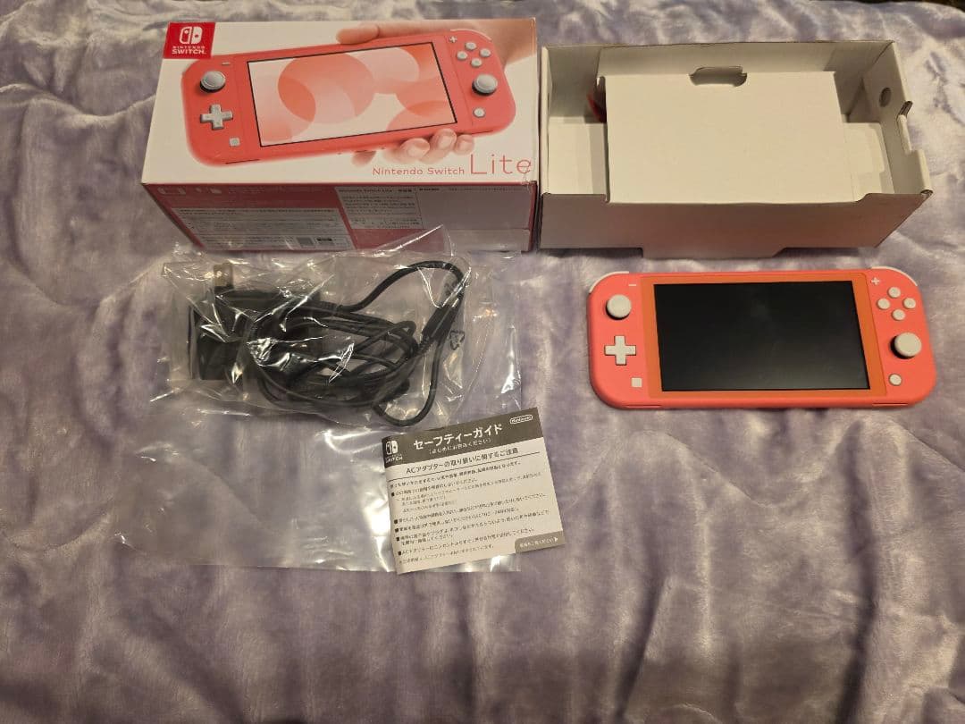 Switch ライト コーラル 2024