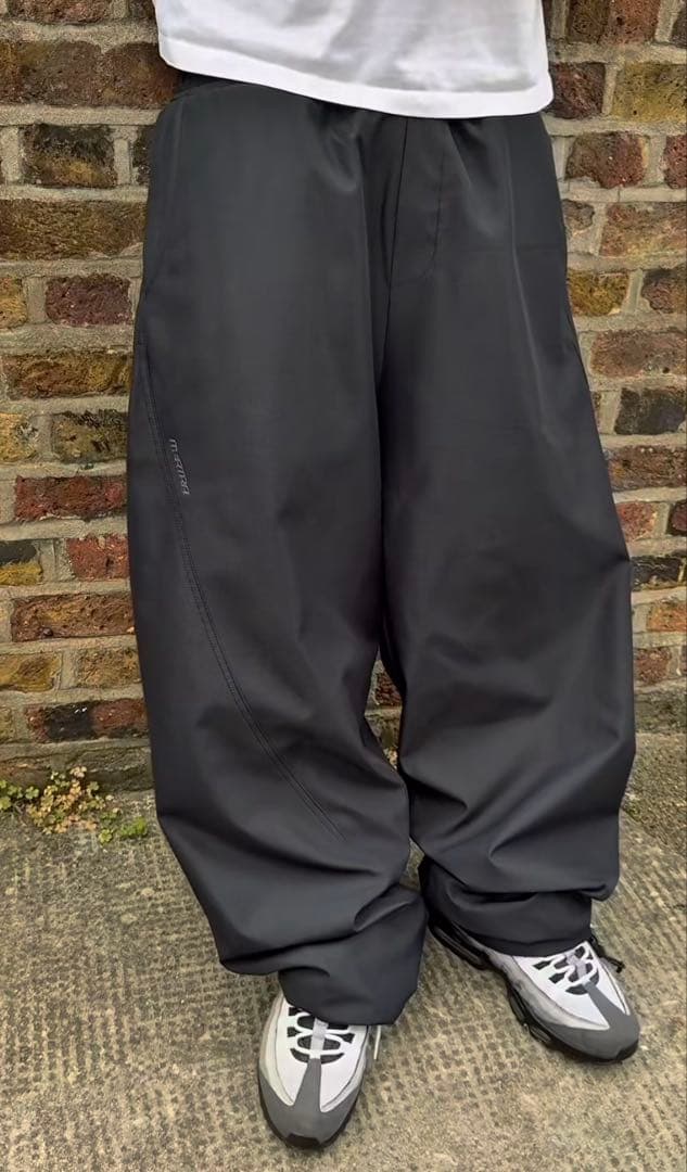 n*m様 MERTRA TECH JOGGERS