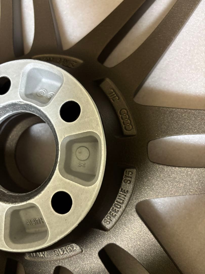 アウディ Q5 純正 20インチ ブロンズ KLS1