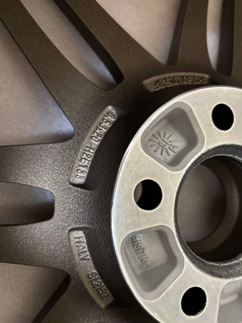 アウディ Q5 純正 20インチ ブロンズ KLS1