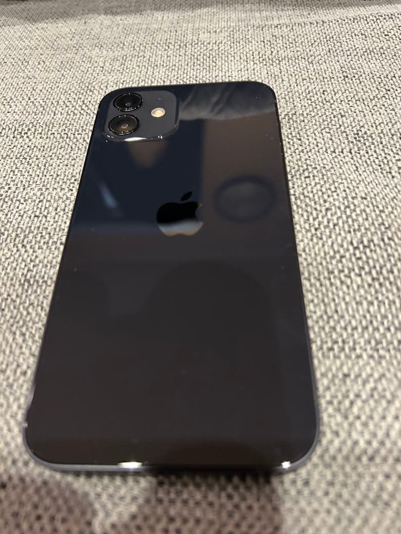 美品　Apple iPhone 12 ブラック 本体　SIMフリー