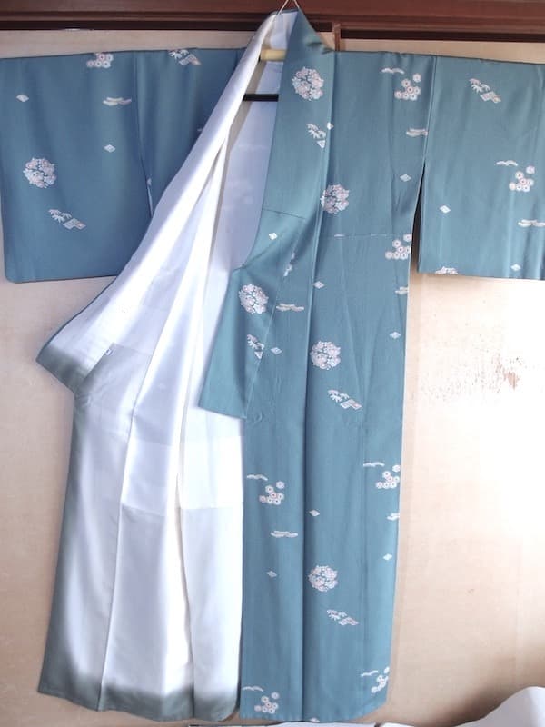 伊勢丹誂　染め小紋（花丸文）裄65,5　正絹美品