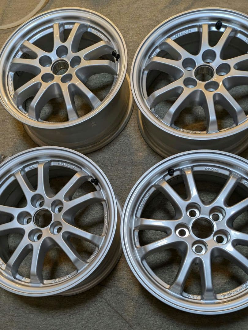 50プリウス 15インチ　純正 アルミホイール 4本セット新車外し
