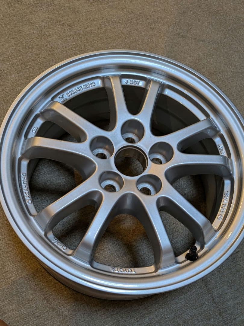 50プリウス 15インチ　純正 アルミホイール 4本セット新車外し
