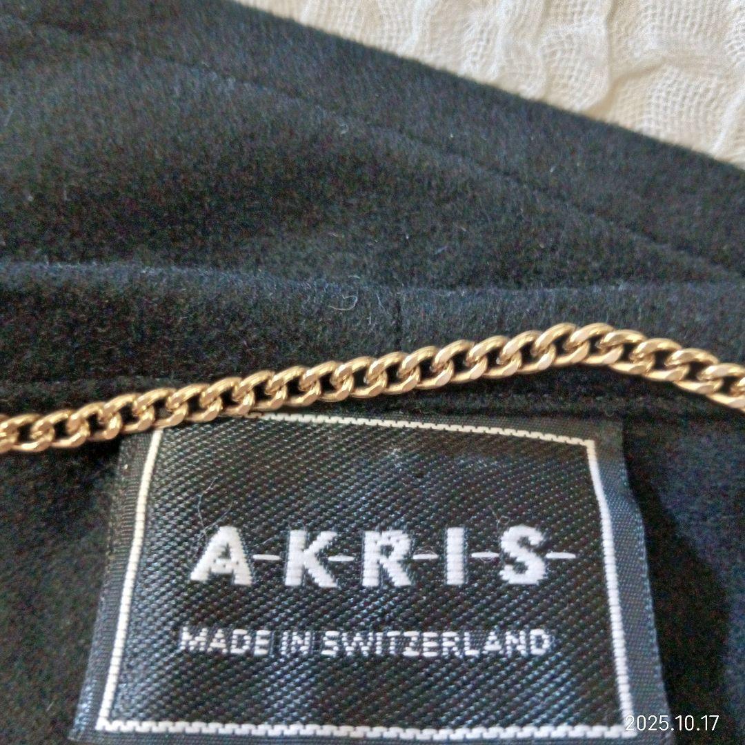 上品　AKRIS 最高級カシミヤ100% 　ケープ　ポンチョ