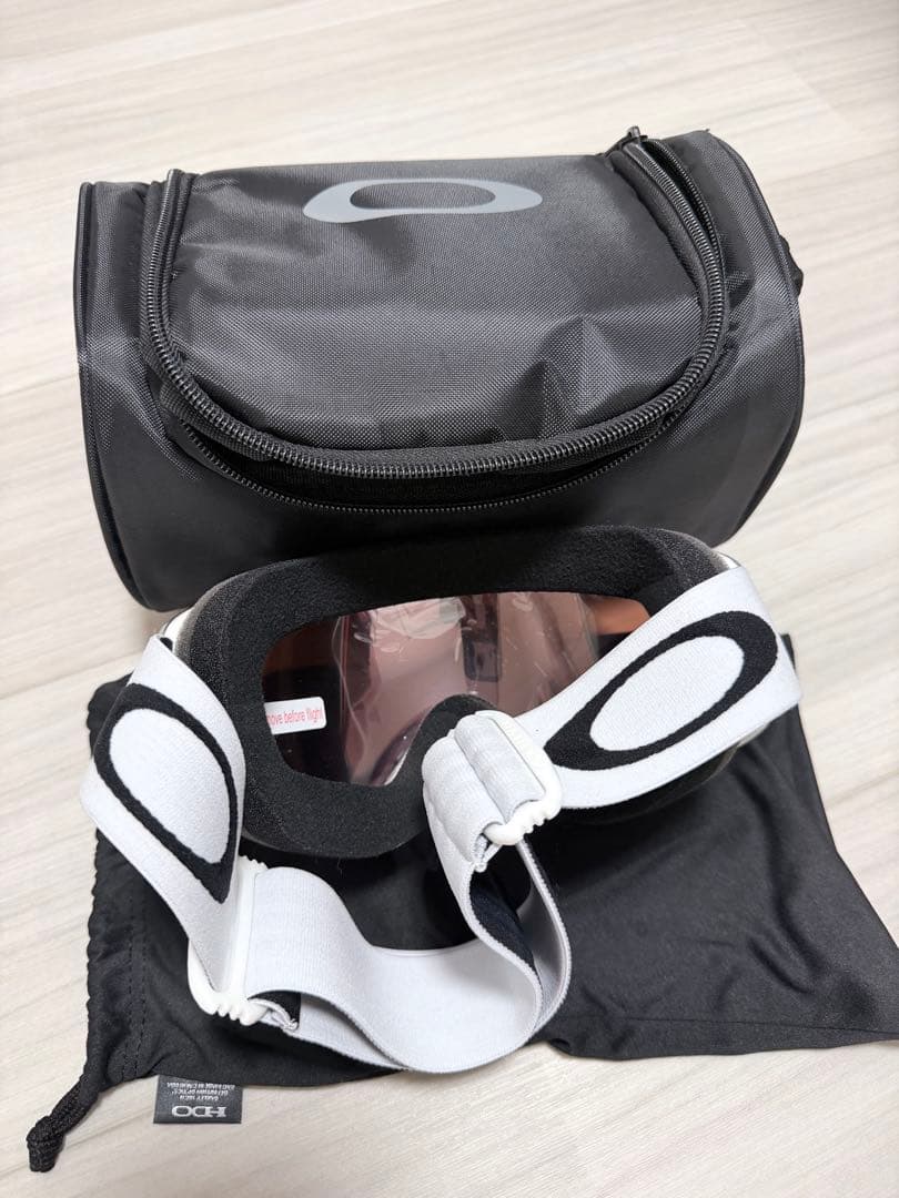 新品☆オークリー　ゴーグル　レディース