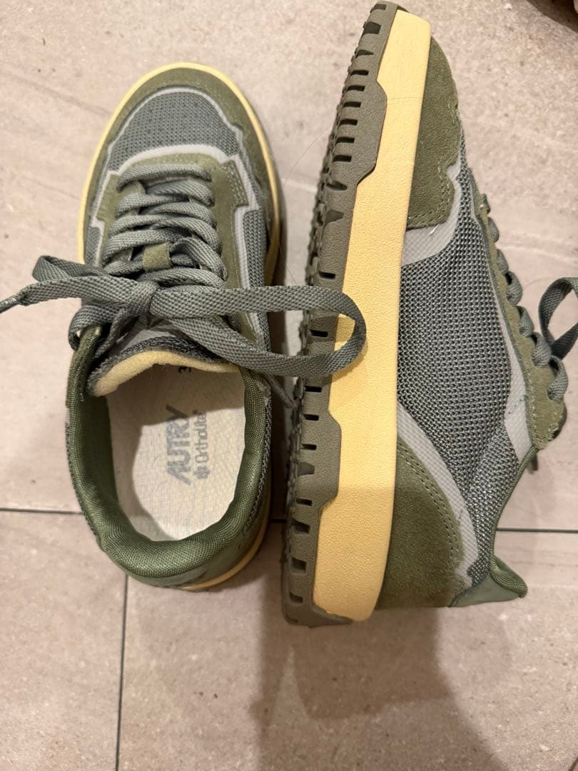 AUTRYのスニーカー