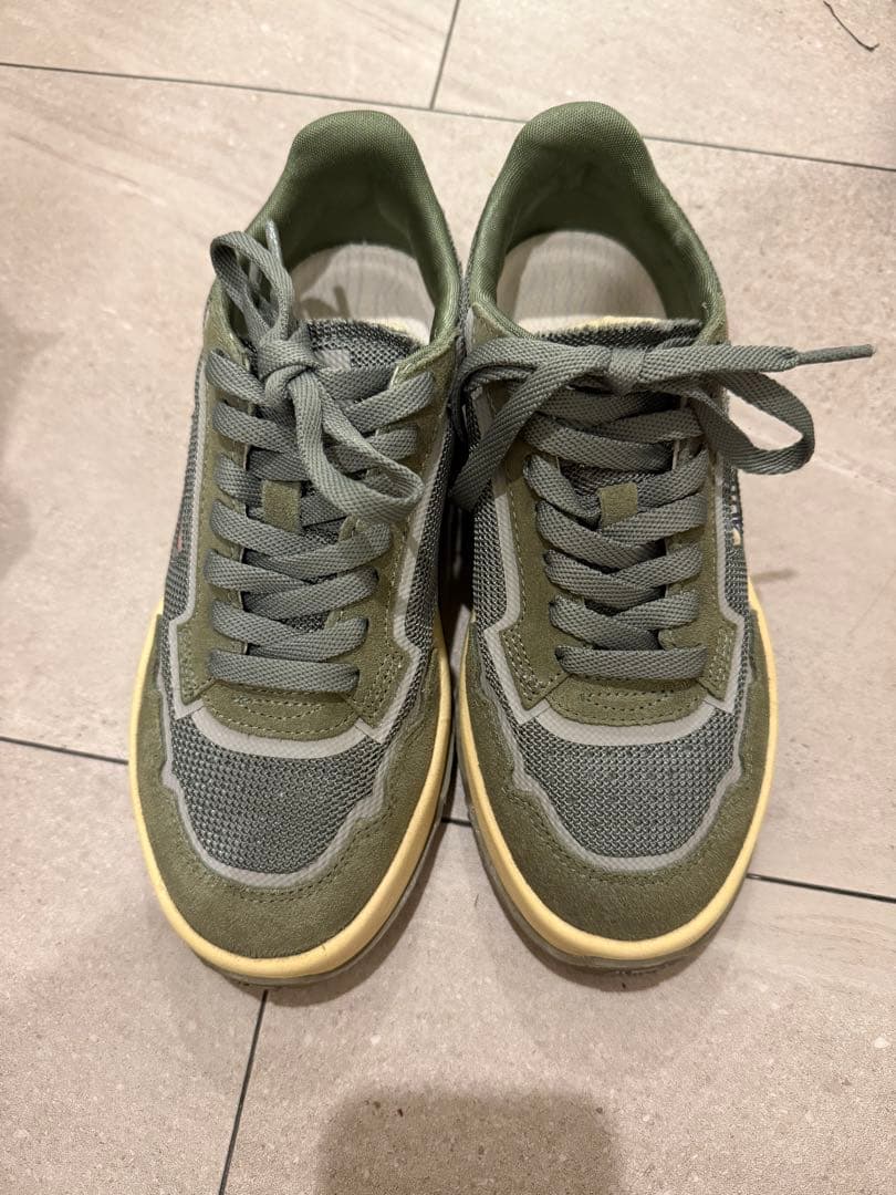 AUTRYのスニーカー