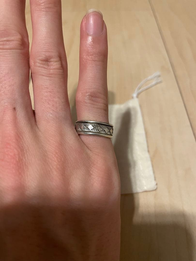 ナバホ族 ブルースモーガン作 スタンプワークリング インディアンジュエリー9号