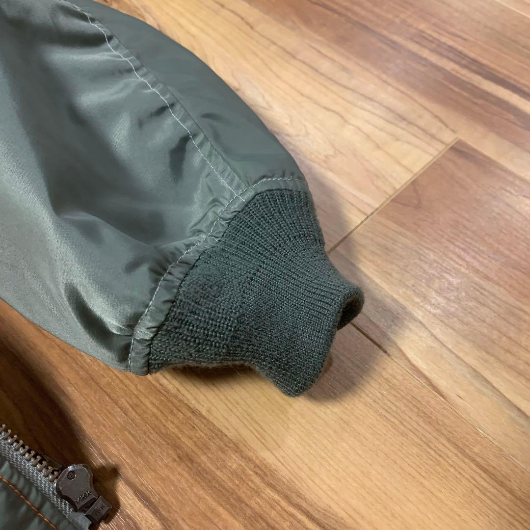 【美品】BEAMS リラックスフィット THERMOLITE(R) MA-1