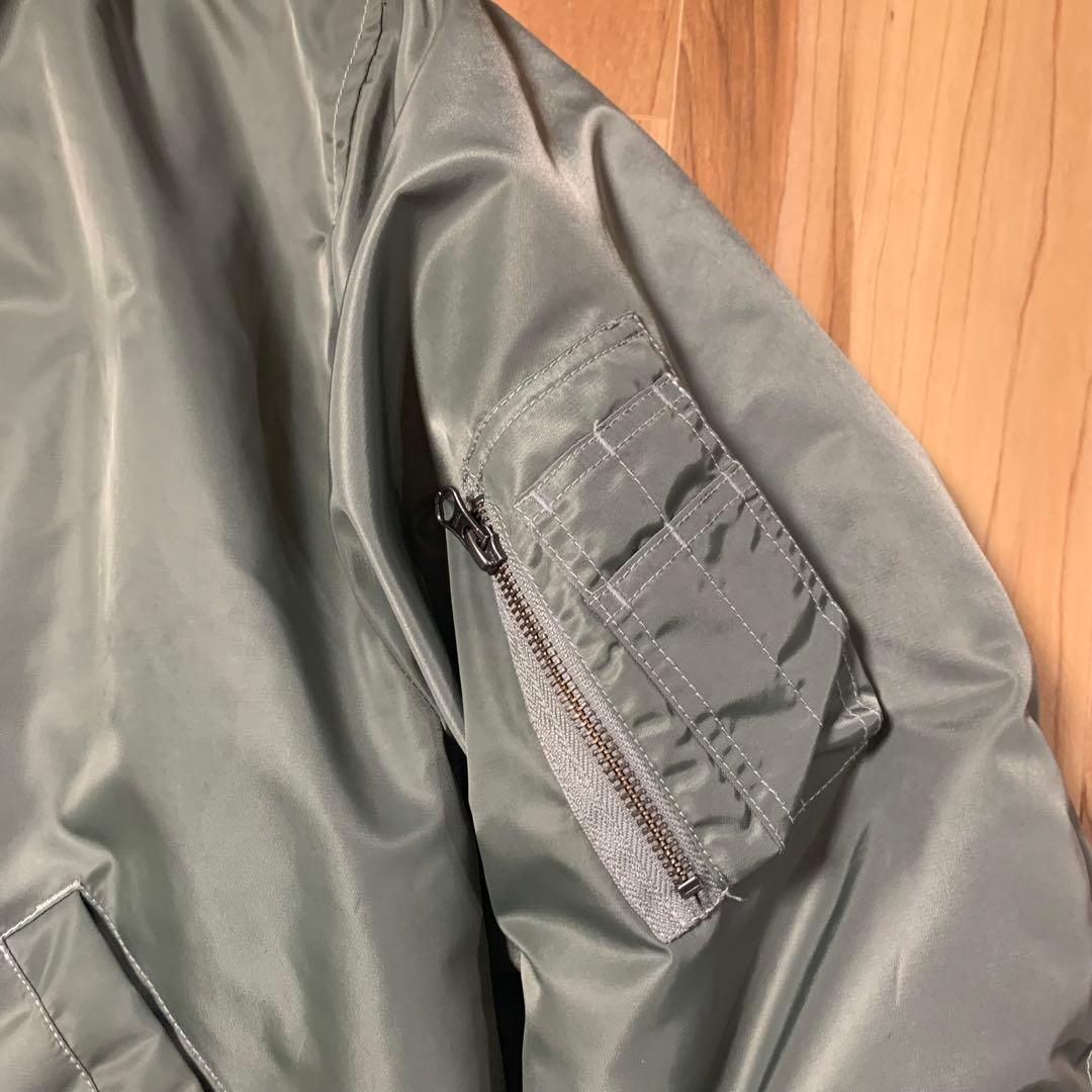 【美品】BEAMS リラックスフィット THERMOLITE(R) MA-1