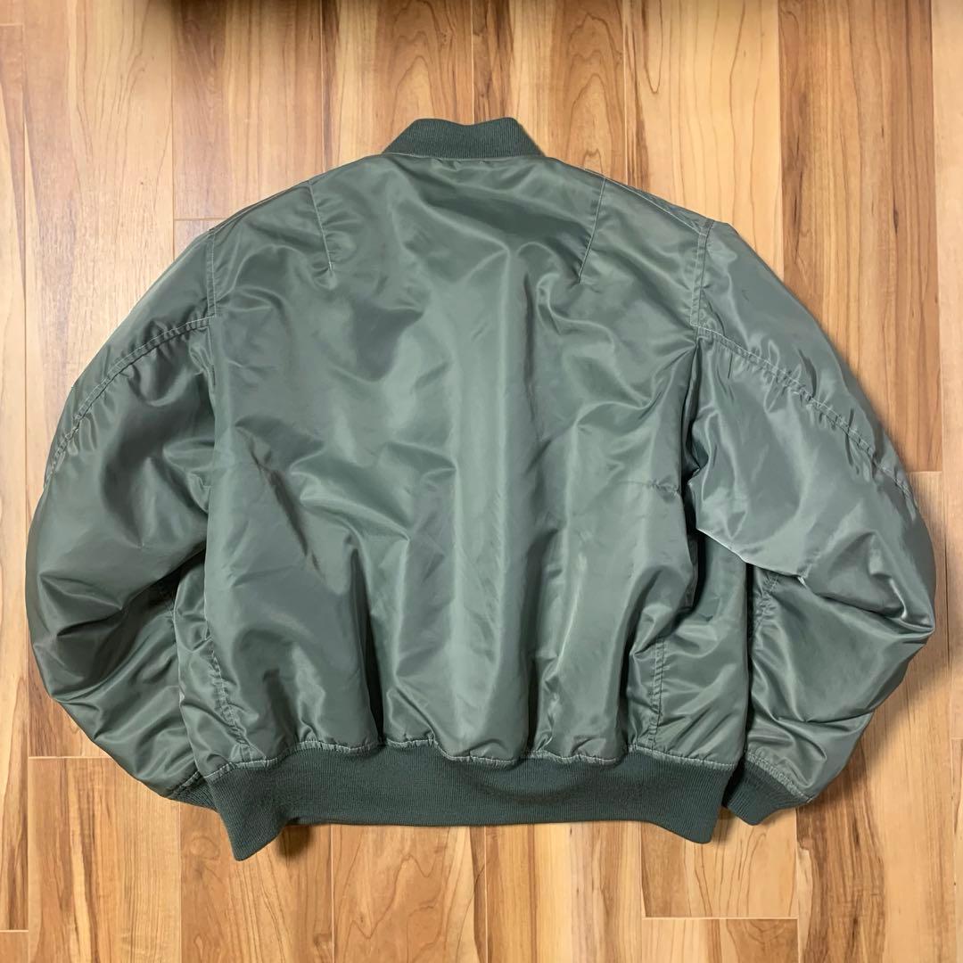 【美品】BEAMS リラックスフィット THERMOLITE(R) MA-1