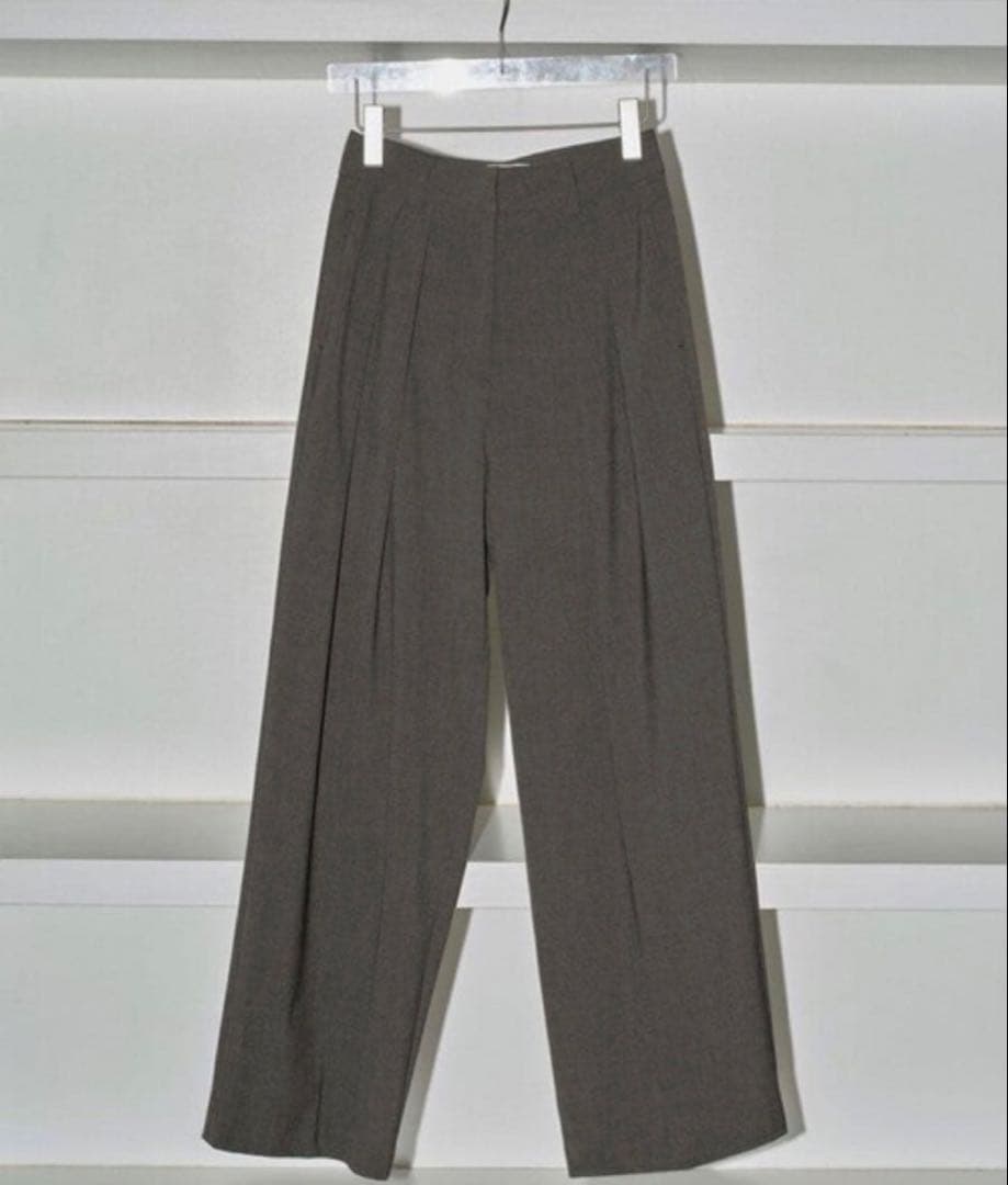 Doubletuck Smooth Trousers トゥデイフル
