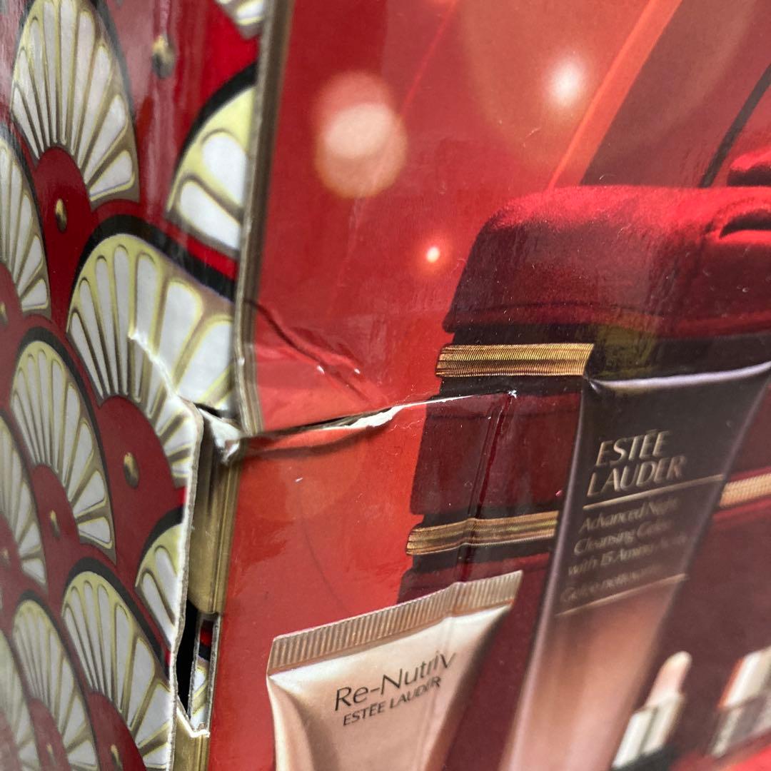 ESTEE LAUDER 2024クリスマスコフレ