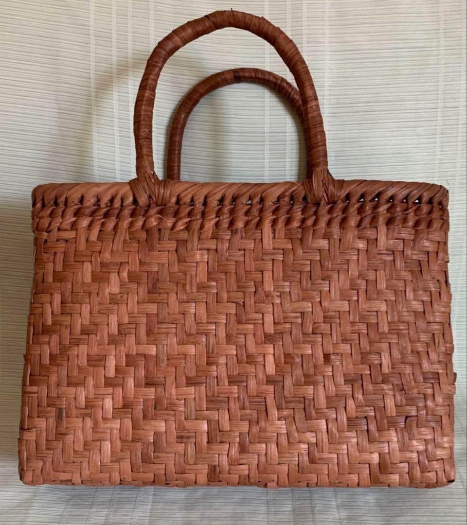 新入荷 新品 未使用品　長野産　職人手編み　網代編み　山葡萄籠バッグ