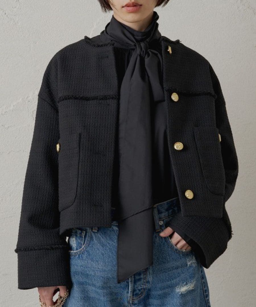 ツイードショートジャケット　ブラック　ラウンジドレス　金ボタン　長袖