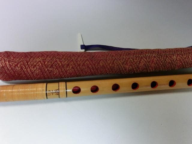 笛■獅子田 木製横笛「七」仕覆付 竹製藤巻 内側が朱塗り 時代物 骨董 古楽器■
