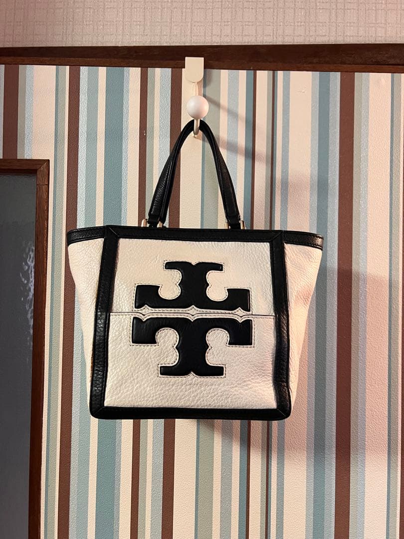 Tory Burch トートバッグ ホワイト/ブラック　トリーバーチ　鞄　バック