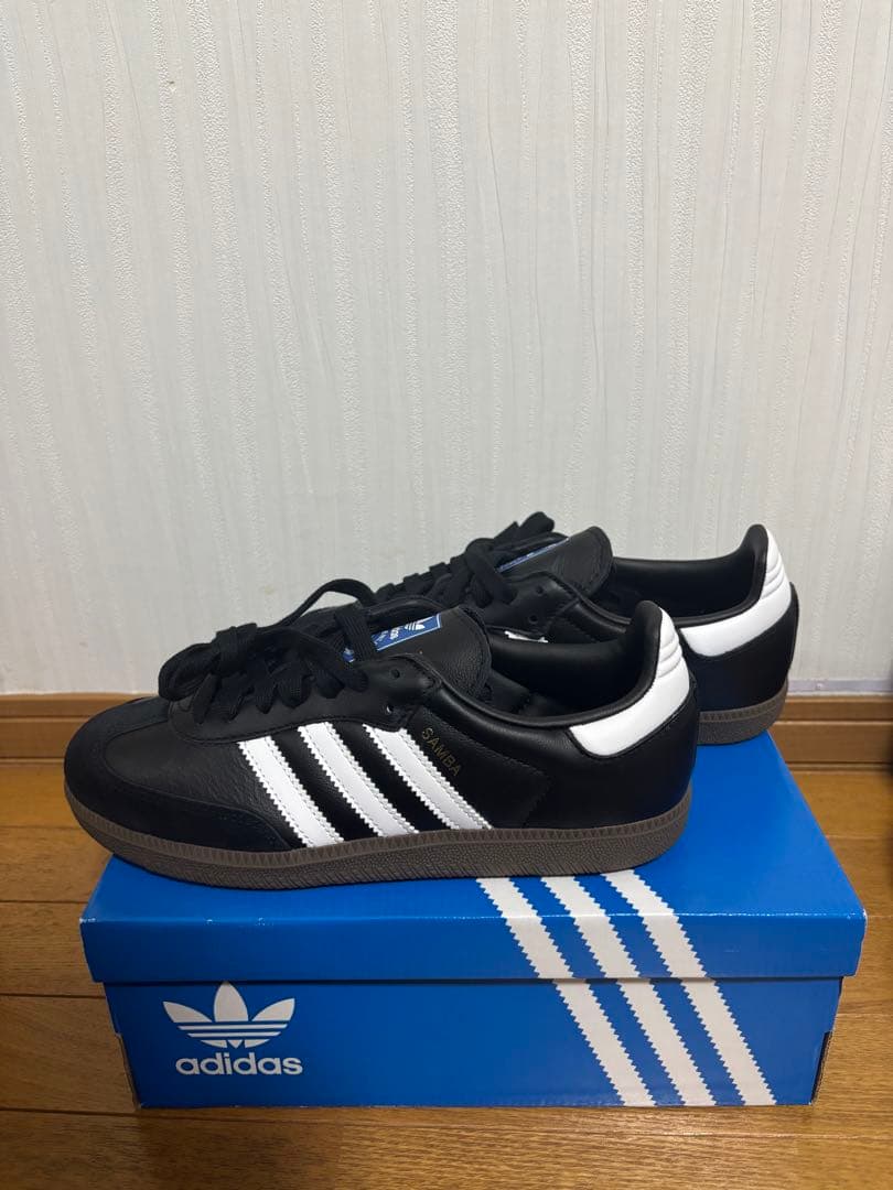 adidas サンバスニーカー 黒