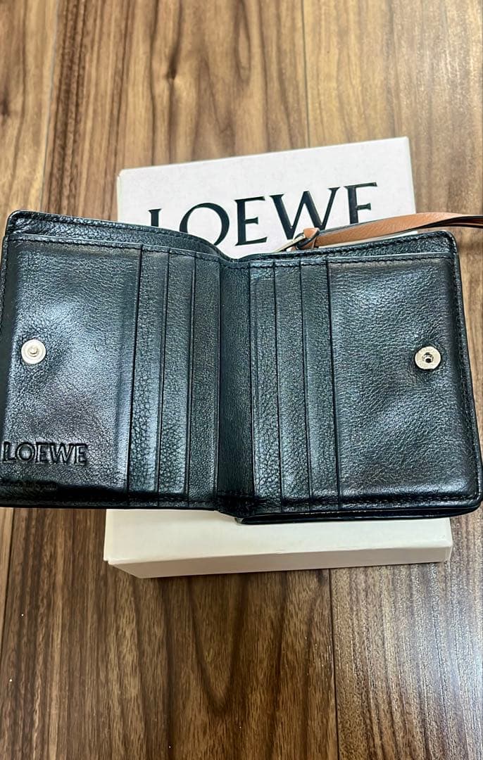 【美品】限定⭐︎LOEWE 二つ折り財布 MARINE