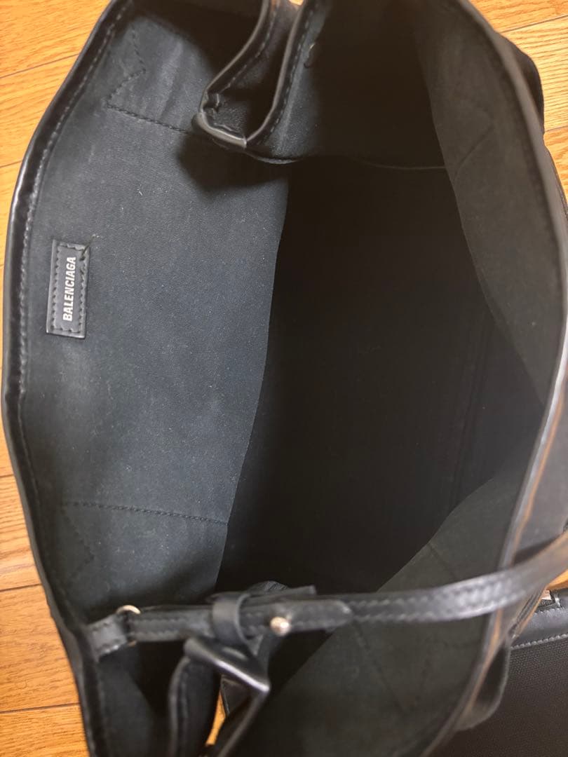 BALENCIAGA トートバッグ ブラック ポーチ付き　ブラック
