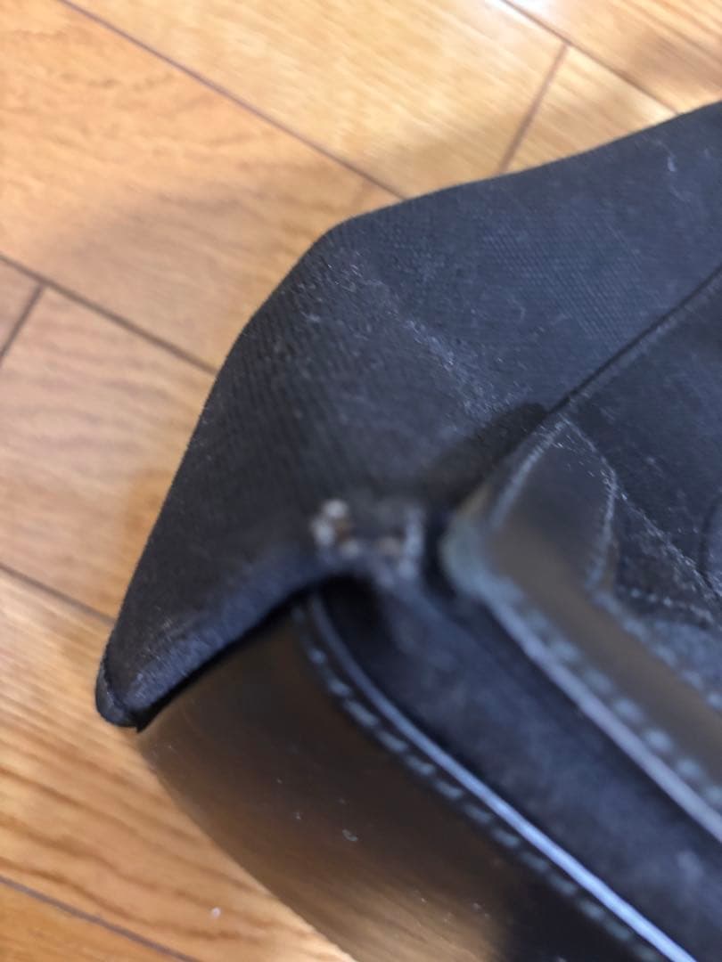 BALENCIAGA トートバッグ ブラック ポーチ付き　ブラック