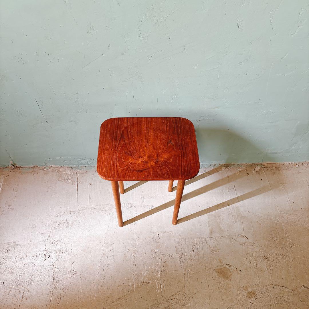 デンマーク　チーク材　サイドテーブル　北欧家具　北欧ビンテージ