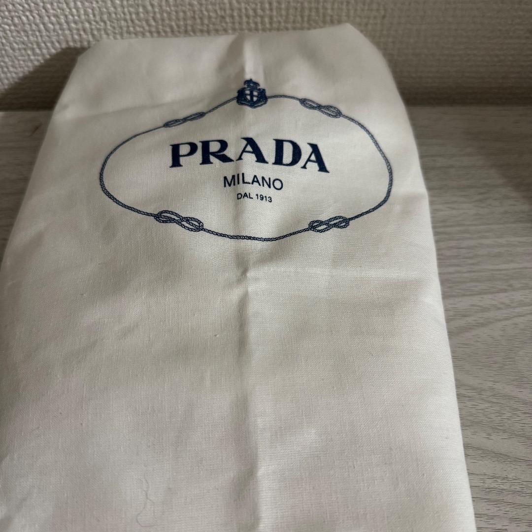 メルカリ内最安　プラダ　バケットハット　M