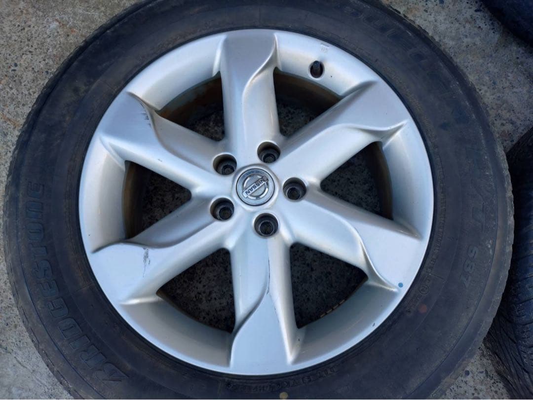 日産純正ホイール 235/65R18 4本セット