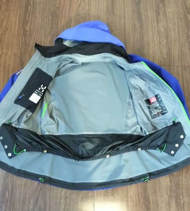 ホグロフス　クーノワールジャケットGORE-TEX