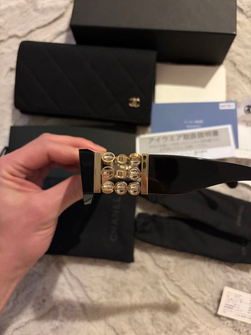 売り切り最安値　国内完売 シャネル サングラス オーバル シェイプ25ss