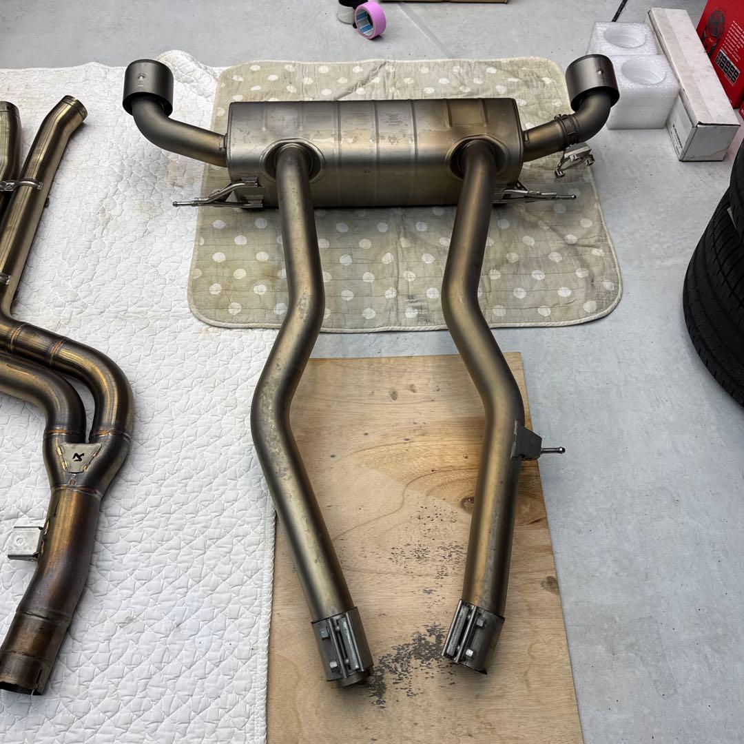 GRスープラRZ用アクラポビッチエボリューションタイプマフラー